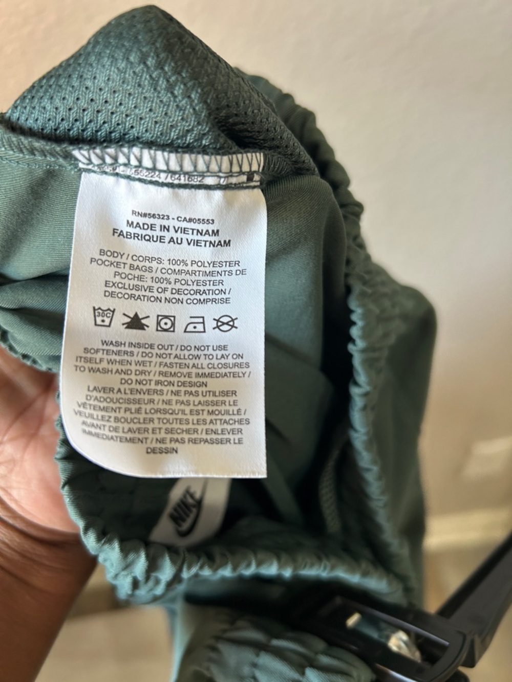 Nike Youth Kids Sz L Dark Olive Green Cargo Joggers with White Swoosh Casual - Picture 4 of 7